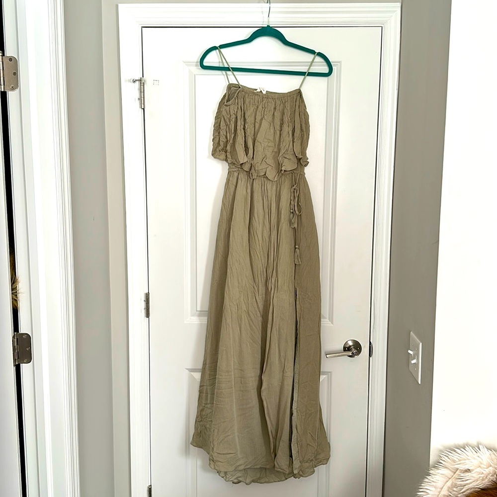 NWT never worn olive green maxi dress!